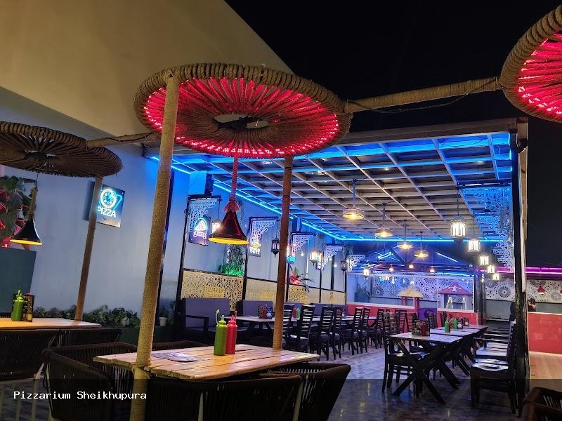 Review: Pizzarium Sheikhupura in  opposite to Nikhar Beauty Parlour